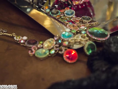 Смазливую соседку дернули после Нового года