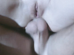 Пришла к любовнику и просит прочистить ей все дыры