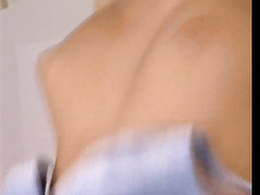 Вуайеристка наблюдает за траханьем мужа и подруги