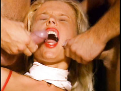 Прекрасная незнакомка изумительно занимается сексом