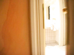 Отодрали с другом вдвоем его гостью с большими сиськами