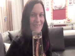 Кончил от того, что доставляет удовольствие подруге