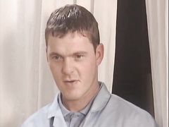 Мужчина и две дамы с фаллосом